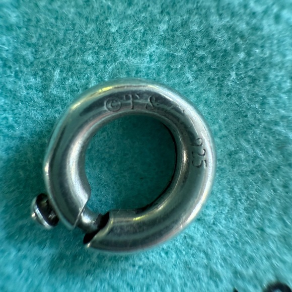 Tiffany Sterling silver clasping ring - Picture 2 of 3